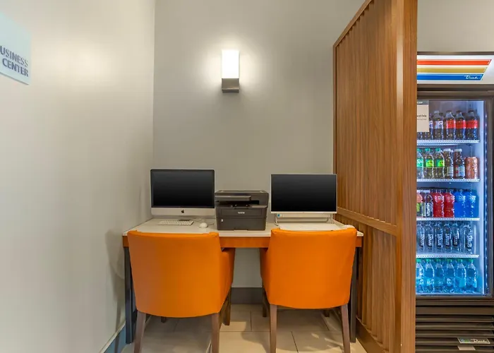 Holiday Inn Express Hotel & Suites Newton Sparta By Ihg